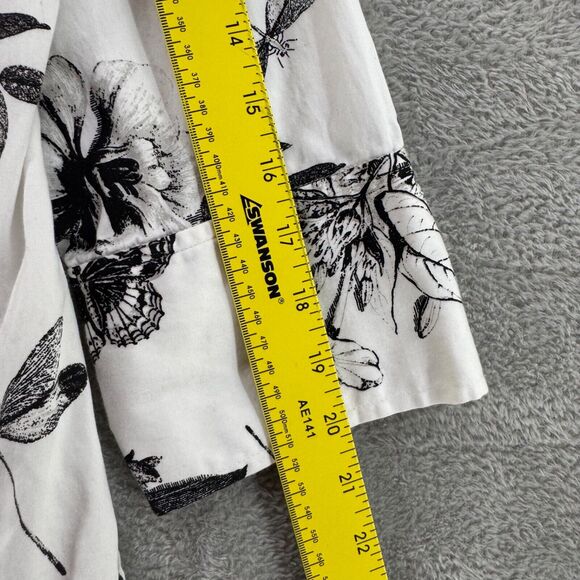 Talbots Top Womens 14 White Butterflies Button Front Shirt Long Sleeve Collared - Picture 13 of 14